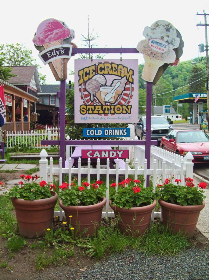 ice cream station phoenicia