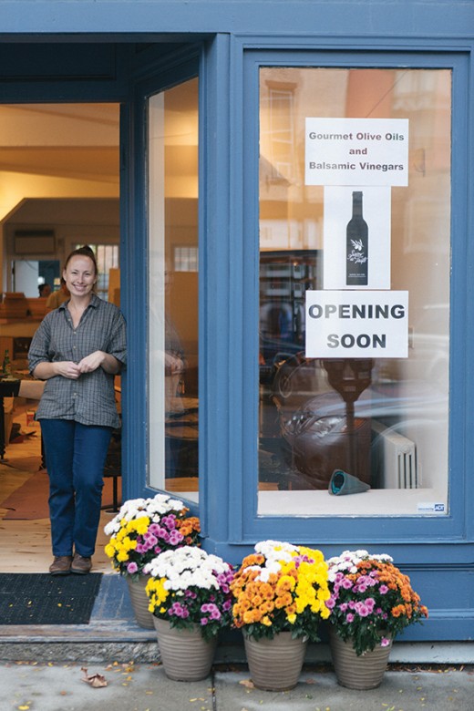 HUDSON_Christine-Donohue-prepares-her-storefront-for-a-grand-opening