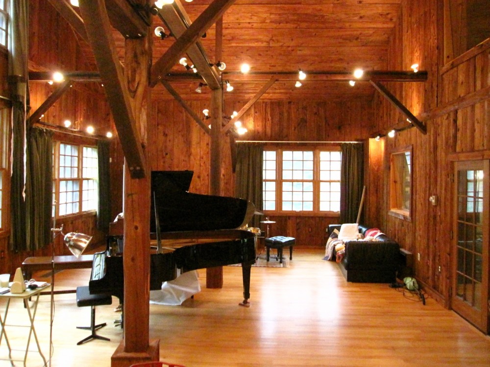 Musicians, Take Note: Private Recording Studio + Farmhouse in Sullivan ...