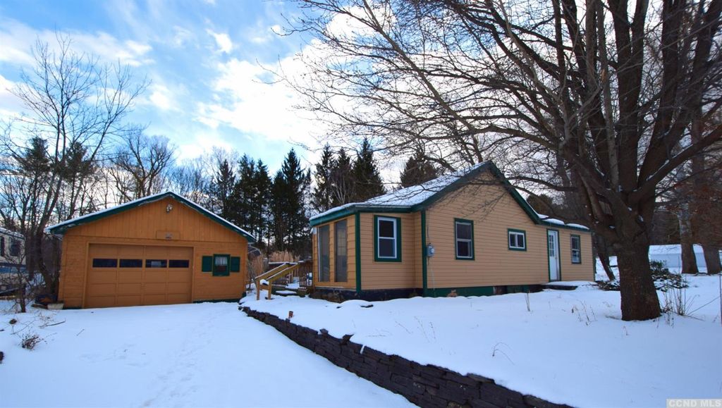 northern Catskills cottage for sale
