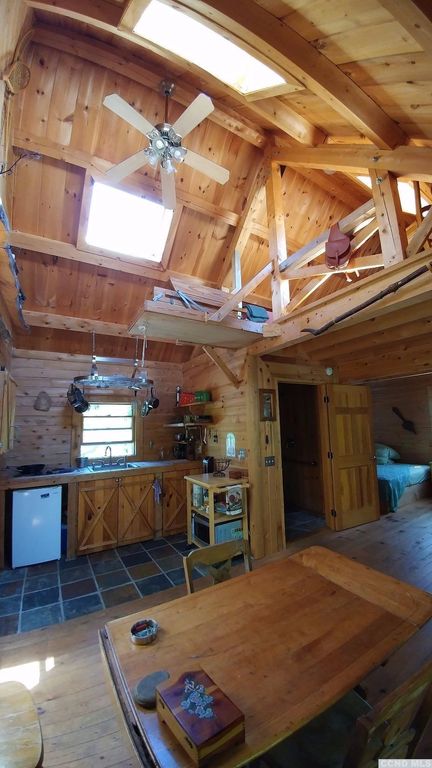 windham mountain log cabin retreat