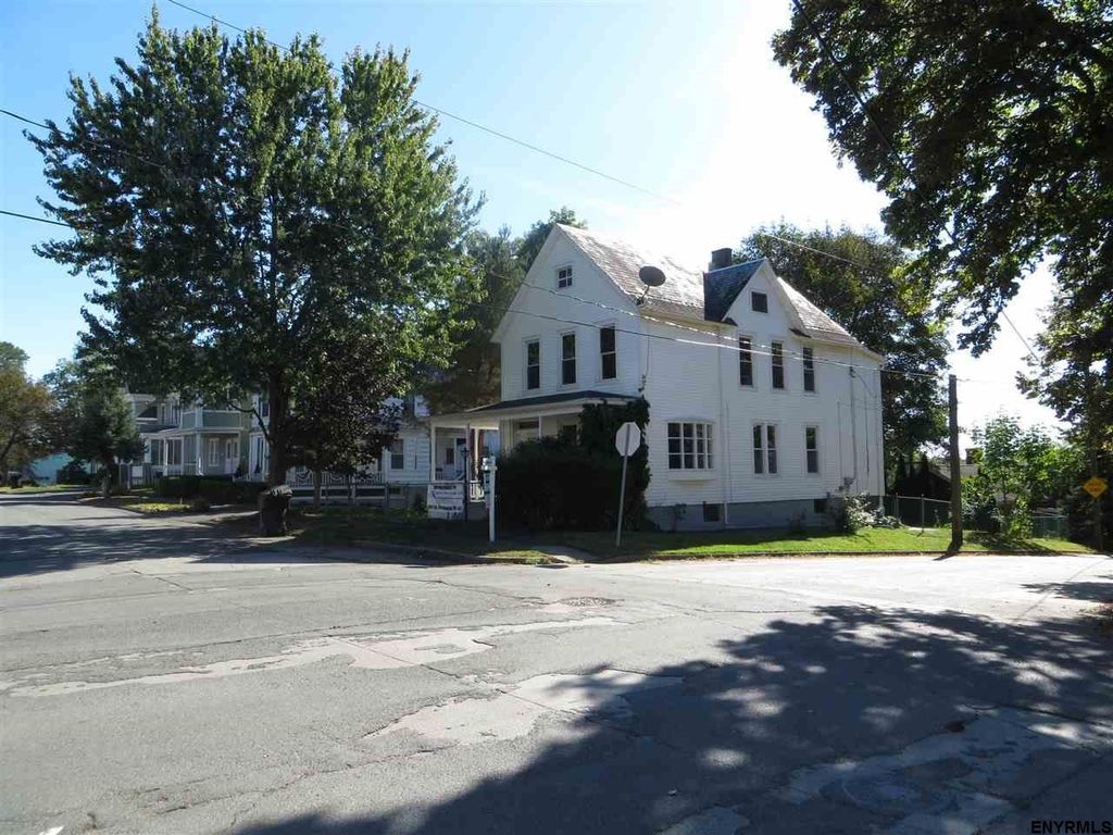 Troy NY Colonial For Sale