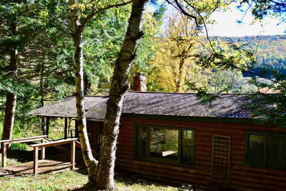 log cabin living catskills