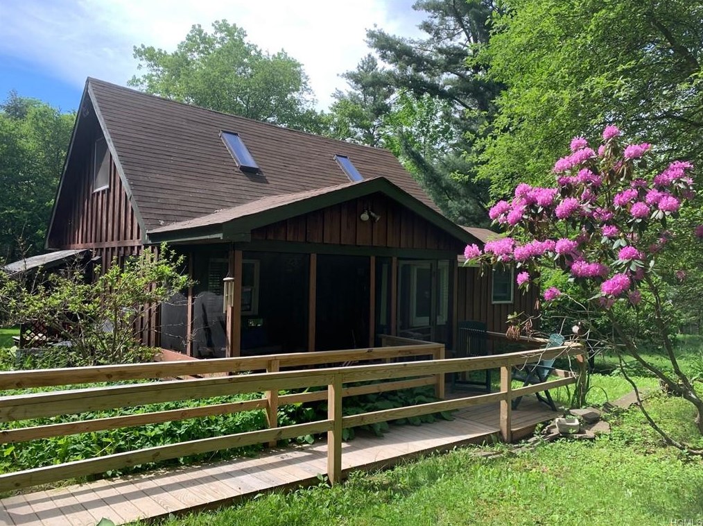 livingston manor cabin