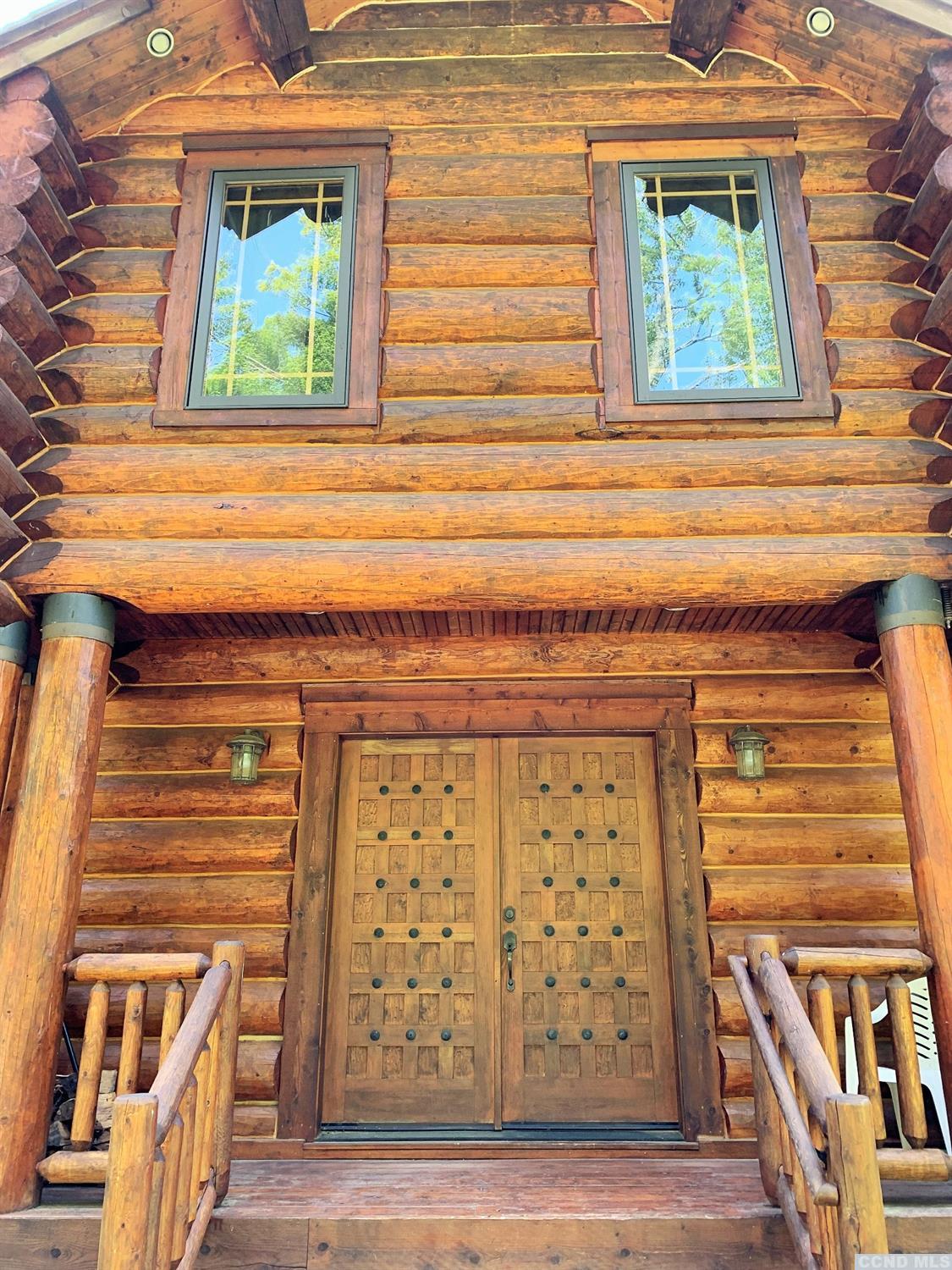 custom log cabin