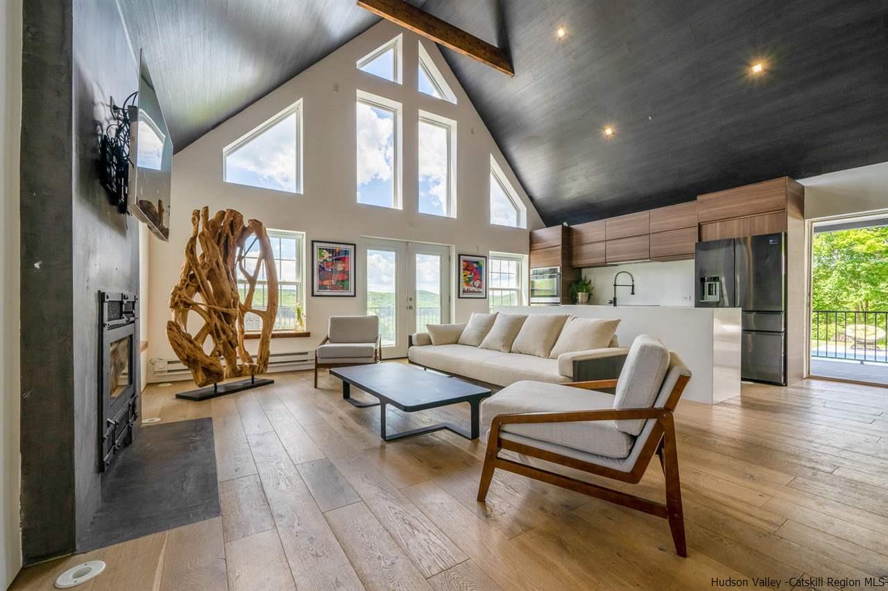 luxury log home